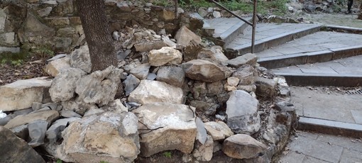 Degrado a Villa Imperiale, lo sfogo del Comitato San Fruttuoso: "Trascurata e sporca" Degrado a Villa Imperiale, lo sfogo del Comitato San Fruttuoso: "Trascurata e sporca"