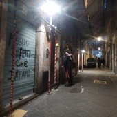 Centro storico, residenti e commercianti alzano la voce: “Non è sicurezza percepita, è insicurezza vissuta”