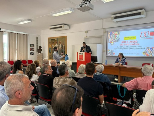 La Camera del Lavoro di Genova festeggia 130 anni. Magni (Cgil): "Anniversario importante per celebrare il senso del lavoro e delle battaglie civili" La Camera del Lavoro di Genova festeggia 130 anni. Magni (Cgil): "Anniversario importante per celebrare il senso del lavoro e delle battaglie civili"