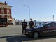 Pegli, in auto con hashish, bilancini e oltre 3mila euro in contanti: denunciati due trentenni