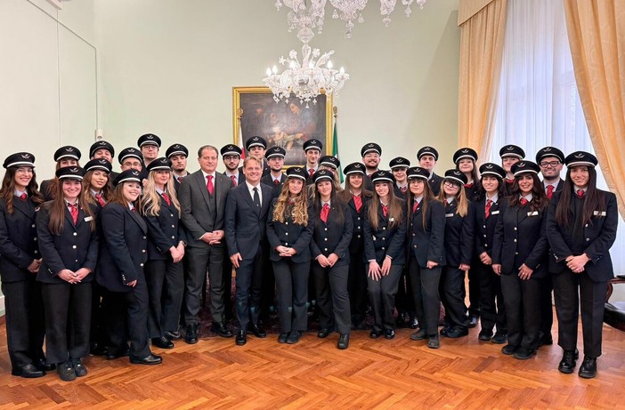 Regione, Trenitalia accoglie 30 nuovi capitreno: giuramento a Genova per i giovani assunti Regione, Trenitalia accoglie 30 nuovi capitreno: giuramento a Genova per i giovani assunti