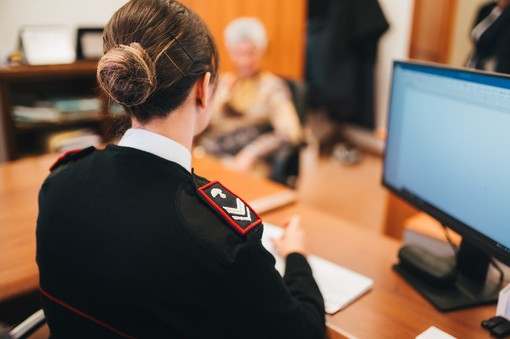 Bollette e contratti, come difendersi dalle truffe: arrivano i consigli di Enel e Carabinieri