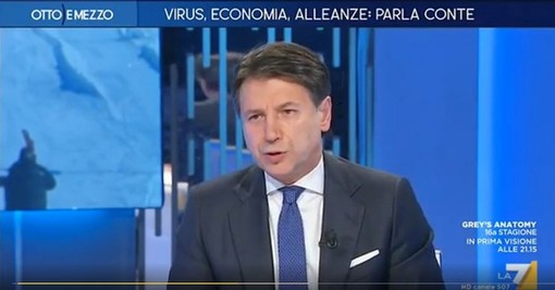 Coronavirus, Conte: "Lavoriamo perché a dicembre non ci siano più zone rosse, in arrivo nuove misure per le categorie più colpite" Coronavirus, Conte: "Lavoriamo perché a dicembre non ci siano più zone rosse, in arrivo nuove misure per le categorie più colpite"