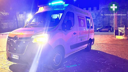 Piazza Dante, rapinato e ferito con un taglierino nella notte: 31enne in ospedale