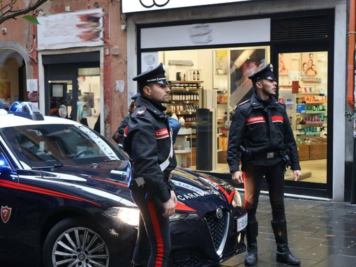 Centro storico, sorpreso nei vicoli con la cocaina: arrestato 43enne Centro storico, sorpreso nei vicoli con la cocaina: arrestato 43enne