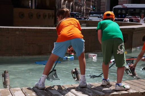 &quot;Crescere Bene&quot;, in piazza De Ferrari la giornata conclusiva tra gioco ed educazione ambientale (Video e Foto)