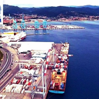 Agenzia delle Dogane, avviato il "fast corridor" che semplifica il ciclo import/export