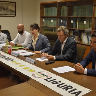 Il M5S propone un referendum comunale abrogativo e una petizione: "Difendiamo il benessere della città"