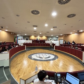 Sanità, assunzioni, fondi integrativi e protezione civile: via libera all’autonomia differenziata della Liguria