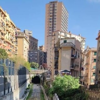 Campasso, residenti esasperati dai lavori per la ferrovia: “Sveglie all’alba e case svalutate”