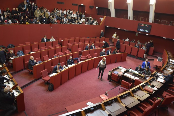 Le forze di opposizione dicono NO alla modifica dello statuto che annulla il ruolo dei municipi: presidio giovedì 25 febbraio