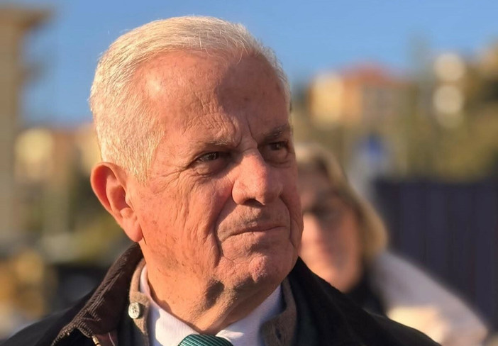 G8, Scajola 25 anni dopo: "Diaz e Bolzaneto una vergogna per lo Stato di diritto" G8, Scajola 25 anni dopo: "Diaz e Bolzaneto una vergogna per lo Stato di diritto"