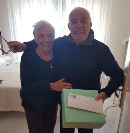 La bella storia di Gennaro, che anche in quarantena è riuscito a festeggiare il compleanno ad Alassio