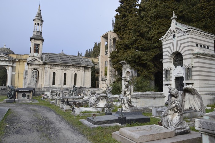 Cimiteri: 1 milione di euro per manutenzione straordinaria e una squadra Aster per interventi su alberature
