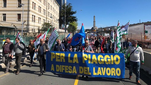 Piaggio Aero. Fim Cisl, Fiom Cgil, Uilm Uil: "Ecco il perchè dello sciopero del 30 marzo" Piaggio Aero. Fim Cisl, Fiom Cgil, Uilm Uil: "Ecco il perchè dello sciopero del 30 marzo"