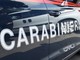 San Fruttuoso, prende a calci e pugni il portone della stazione dei Carabinieri poi aggredisce i militari: denunciata 40enne