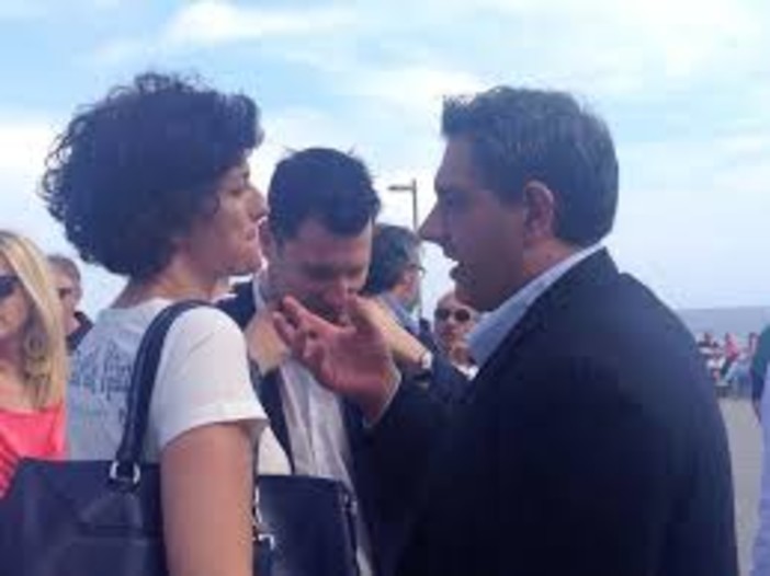 Savona, rapporti tesi tra Toti e la Caprioglio: si aspetta un dietrofront del sindaco sul caso rimpasto Savona, rapporti tesi tra Toti e la Caprioglio: si aspetta un dietrofront del sindaco sul caso rimpasto