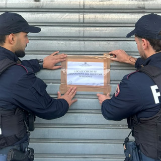 Cornigliano, risse, furti e un'aggressione con coltello: chiuso per 30 giorni un circolo in via San Giovanni d'Acri Cornigliano, risse, furti e un'aggressione con coltello: chiuso per 30 giorni un circolo in via San Giovanni d'Acri