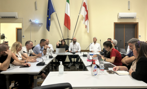 Forno elettrico a Cornigliano, il Municipio Medio Ponente denuncia l'esclusione dall’incontro con il Ministro Urso Forno elettrico a Cornigliano, il Municipio Medio Ponente denuncia l'esclusione dall’incontro con il Ministro Urso