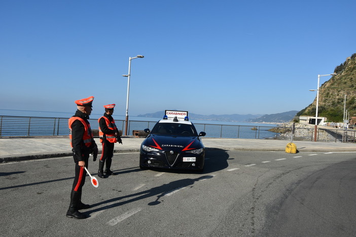Lavagna, picchiato per un paio di scarpe: due giovani finiscono in carcere