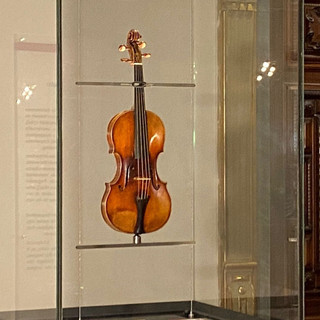 Ottobre Paganini, Genova celebra il suo violinista con un mese di concerti, eventi e grandi strumenti