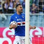 Carrarese rimontata due volte e sorpassata nel finale, la Samp rischia ma agguanta la seconda vittoria di fila in casa, in un "Ferraris" incandescente è 3-2 doriano Carrarese rimontata due volte e sorpassata nel finale, la Samp rischia ma agguanta la seconda vittoria di fila in casa, in un "Ferraris" incandescente è 3-2 doriano
