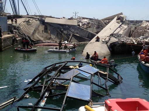Genova ricorda il crollo della Torre Piloti, tredici anni dopo la ferita è ancora aperta
