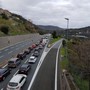 Traffico autostradale in tilt: code e forti disagi su A7, A10, A12 e A26