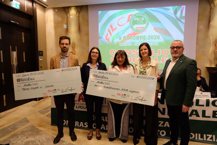 Filca Cisl Liguria al fianco di Flying Angels e AISM: consegnati i fondi raccolti con il torneo di calcetto solidale