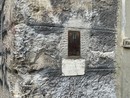 Meraviglie e leggende di Genova - Quelle cassette per la carità nascoste tra le mura dei vicoli Meraviglie e leggende di Genova - Quelle cassette per la carità nascoste tra le mura dei vicoli