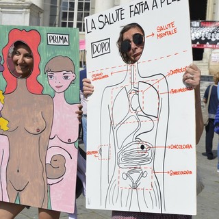 Declassamento consultori: protesta in consiglio regionale