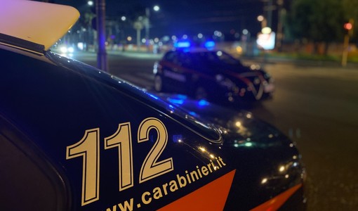 Sestri Levante, stacca a morsi l'orecchio a un avventore dopo una lite al bar: arrestato 38enne Sestri Levante, stacca a morsi l'orecchio a un avventore dopo una lite al bar: arrestato 38enne