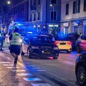 Cornigliano, molesta verbalmente due ragazze per strada: i passanti intervengono per difenderle, poi scoppia la rissa Cornigliano, molesta verbalmente due ragazze per strada: i passanti intervengono per difenderle, poi scoppia la rissa