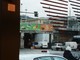 Camioncino si incastra nel sottopassaggio vicino alla stazione di Brignole (VIDEO)