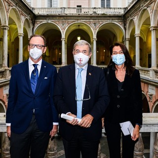 Presentata la nuova Giunta a Palazzo Tursi: entrano gli assessori Rosso e Nicolò (FOTO e VIDEO) Presentata la nuova Giunta a Palazzo Tursi: entrano gli assessori Rosso e Nicolò (FOTO e VIDEO)