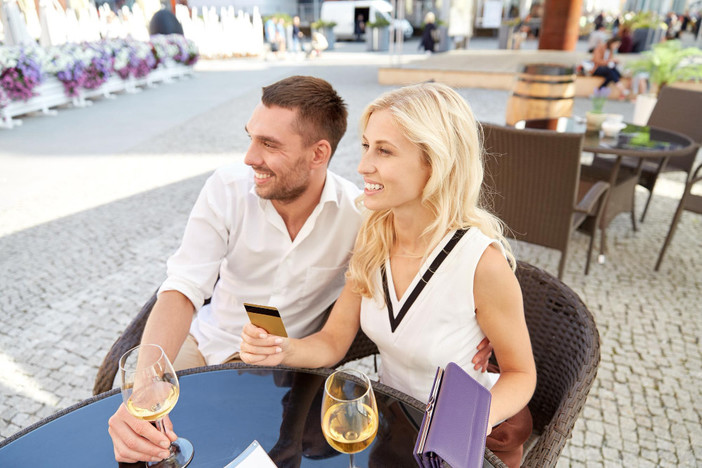 Gigolo Accompagnatore per Eventi: Eleganza, Stile e Compagnia Indimenticabile