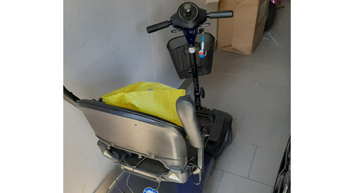 Da Finale una carrozzina elettrica per i frati di San Bernardino a Genova