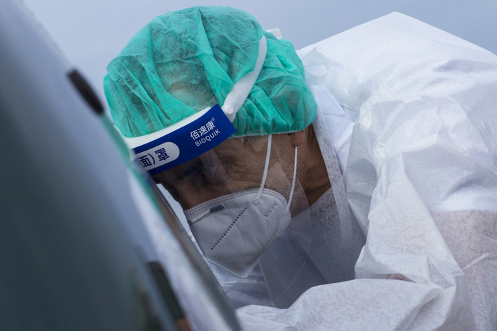 Covid, sono diversi i test a disposizione: quali le differenze? Covid, sono diversi i test a disposizione: quali le differenze?