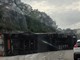 Camion si ribalta sulla A10 tra Varazze e Arenzano: soccorsi mobilitati. Traffico bloccato (FOTO e VIDEO)