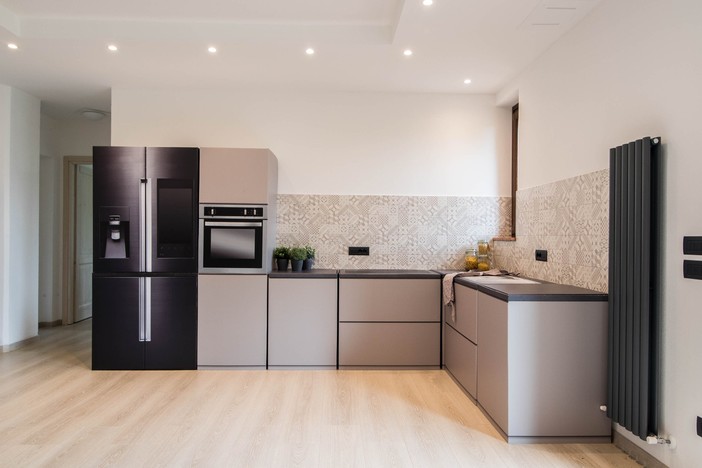 La rivoluzione dell’immobiliare passa da Albenga grazie a questa startup che stampa cucine in cartone che non si distinguono da quelle vere La rivoluzione dell’immobiliare passa da Albenga grazie a questa startup che stampa cucine in cartone che non si distinguono da quelle vere