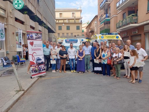 Solidarietà, consegnato un Fiat Doblò alla Croce Verde Chiavarese Solidarietà, consegnato un Fiat Doblò alla Croce Verde Chiavarese