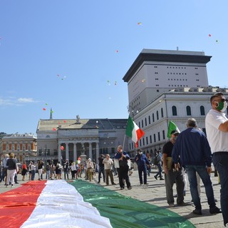 Anche a Genova il centro-destra in piazza contro il governo (FOTO)