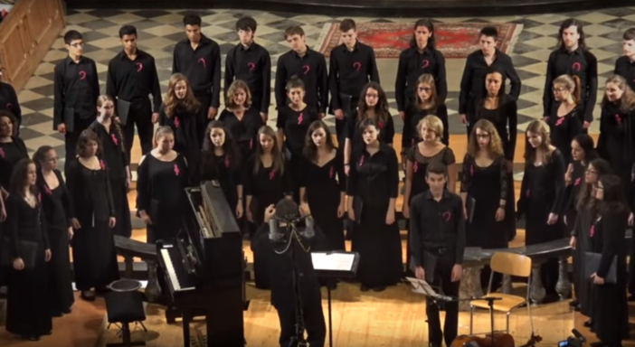 Concerto di solidarietà per le vittime del Morandi: il coro Saint Michel di Friburgo al Liceo D’Oria