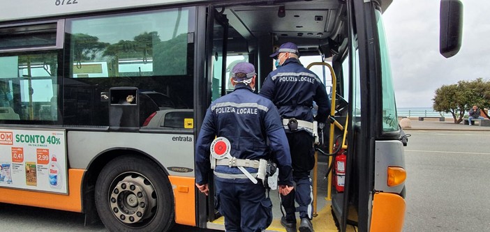 Trasporto pubblico e sicurezza, il Comune rafforza controlli e presidi sui bus. Viscogliosi: "Presenza costante e controlli mirati"