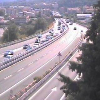 Week end da incubo in autostrada, 15 chilometri di coda tra Arenzano e Savona Week end da incubo in autostrada, 15 chilometri di coda tra Arenzano e Savona