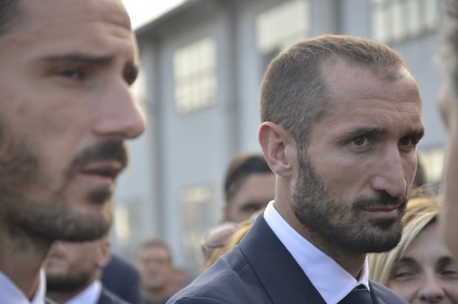 "Gli azzurri con Genova nel cuore": la Nazionale rende omaggio alle vittime del Ponte (FOTO) "Gli azzurri con Genova nel cuore": la Nazionale rende omaggio alle vittime del Ponte (FOTO)