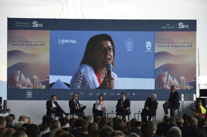 Salone Nautico, Toti a Ministra De Micheli: "Gronda subito"