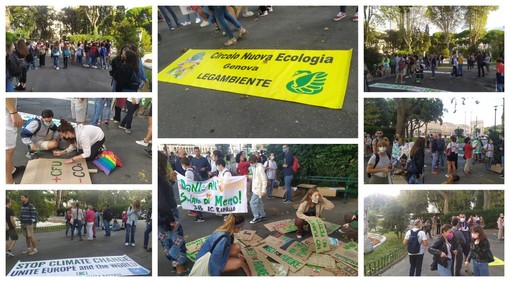 Friday for future, in 300 a Genova in piazza per il clima: "Non c'è un pianeta 'B'" (FOTO e VIDEO)