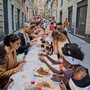 Aggiungi un posto a tavola, in quattromila per la Cena Condivisa nel Centro Storico Aggiungi un posto a tavola, in quattromila per la Cena Condivisa nel Centro Storico