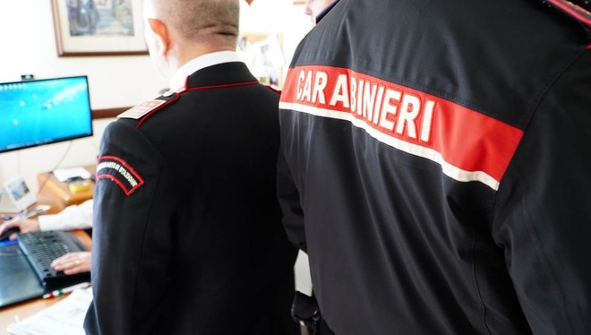 Bolzaneto, pretende soldi per un affitto non dovuto e fa incendiare lo scooter dell’ex inquilino: tre indagati